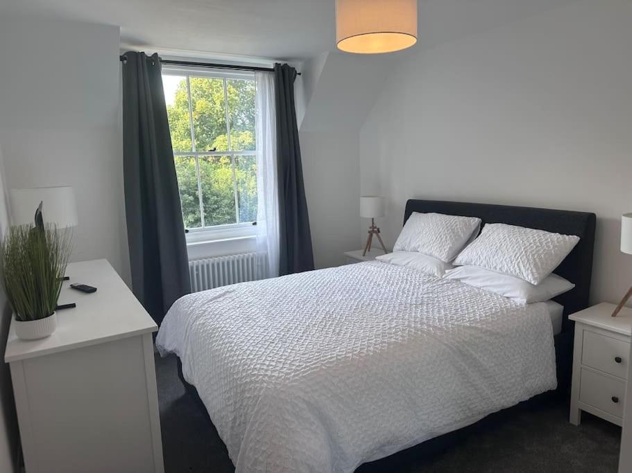 Вилла Riverside 3 Bed House Винчестер Экстерьер фото